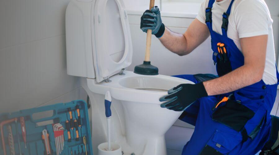 Professional same day plumber in Leonard, MI